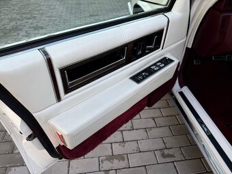 Na prodej: Cadillac DeVille Presidential (1991) - 8