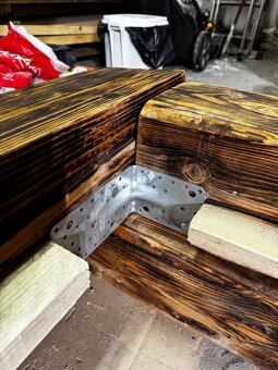 Trámová postel 180x200 - 8