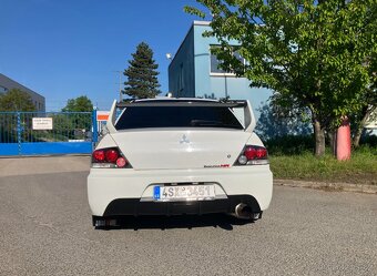 Mitsubishi Lancer Evolution IX MR - 8