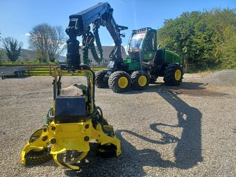 Harvestor JOHN DEERE 1070E - 8