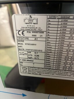 Gastro plynovy sporak , varic Ata - 8