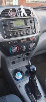 Toyota Rav 4 - 8