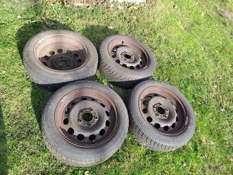 Kola 16" na BMW 1, pneu 195/55 R16, plechové disky a poklic - 8