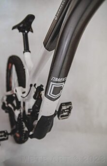 Commencal Supreme DH 29 TEAM 2021 - 8