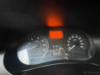 Dacia Logan 1.5 dCi - 8