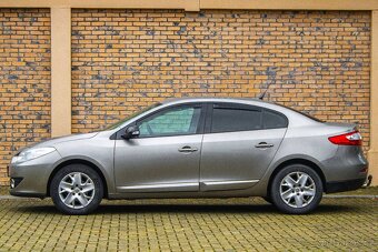 Renault Fluence 1.6 16V Privilege - 8