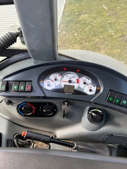 Traktorbagr New Holland B100 C - 8