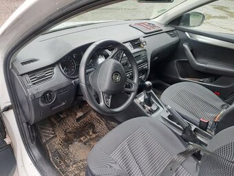 PRODÁM ŠKODA OCTAVIA 3 COMBI 1.6 TDI 77KW ,STK DO 4.2026 - 8