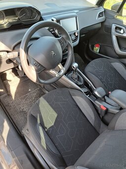 Peugeot 2008 11/2018,benzin 130 koní, 58 tkm,udržovaný - 8
