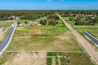 Stavební pozemek v obci Káraný, s výměrou 1901 m2 - 8