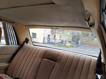 Mercedes 350 SLC - 8