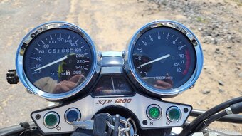 Yamaha XJR 1200 - 8