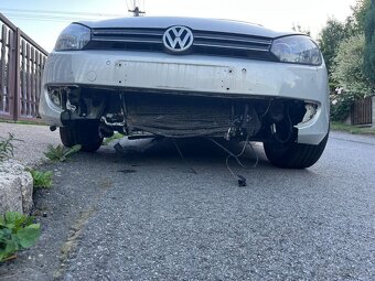 VW Golf 2.0TDi 103kw, r.2010, climatronic, panorama - 8