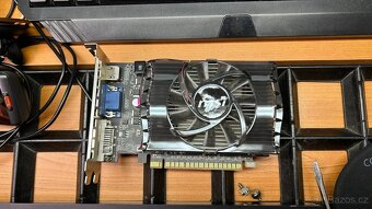 Základ pro levné PC 4-jádra (ASUS i3@3.4GHz) SSD - 8
