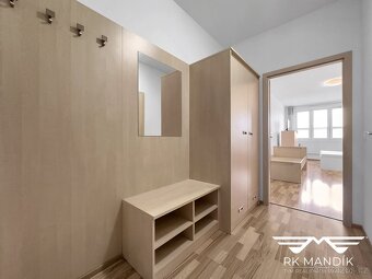 Pronájem byty 1+kk, 33 m2 - Praha - Vysočany, ev.č. 681 - 8