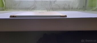 iPad Air 2 generace - 8