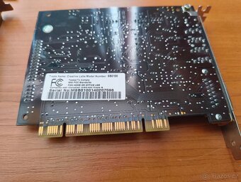 Sound Blaster PCI 128 (CT4810) a Sound Blaster Live 5.1 - 8
