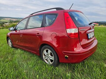 Hyundai i30 kombi 1.6 92kw ,rv.2012,nové Lpg - 8