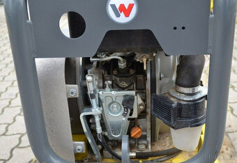 Vibrační deska Wacker Neuson DPU 4045Ye v dobrém stavu - 8