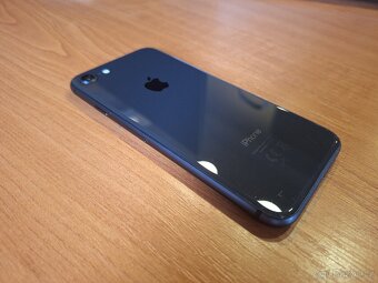 iPhone 8 Black 64gb, baterie 90% - 8