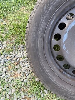 Zimni pneu Nokian 215 65R 17 - 8