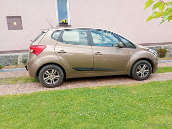 Hyundai ix 20 - 8