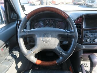 Mitsubishi Pajero V60 3.2 DI-D 4X4 118kW 7MÍST NEHAVAROVANÉ - 8