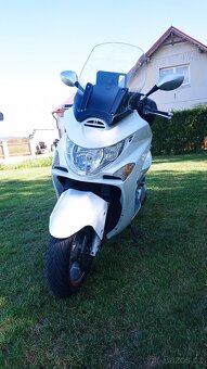 Kymco 500 i - 8