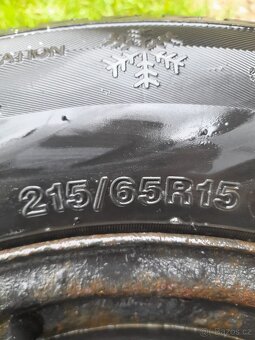 Zimní pneumatiky 215/65R/15 - 8