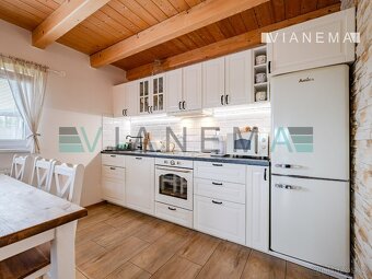 POUZE U NÁSWellness chata-soupisným číslem na hranici ČR/SR - 8