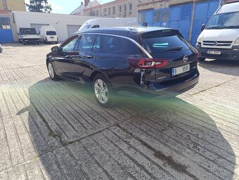 Opel Insignia B Sport Tourer Benzín - 8