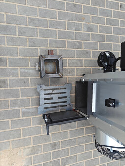 Ohřívač vzduchu koza NG30 kW do 400 m2 na olej a dřevo. - 8