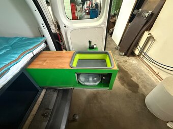 Volkswagen Caddy 2,0 Cng- obytné - 8