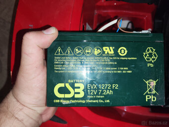 Dětské elektrické autíčko - Ferrari - 8