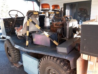 Traktor podvozek tatra 805 - 8