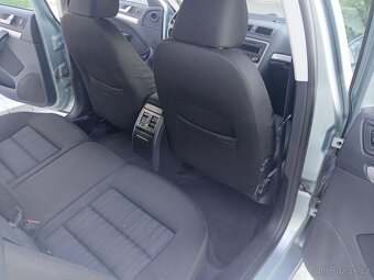 Škoda Octavia 1.6tdi elegance rok 2012 - 8