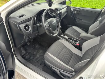 Toyota Auris 1.6 benzin. Manual. 89000 km - 8