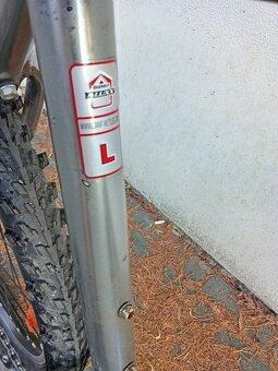 Horské kolo Giant. velikost L. shimano Deore. kola 26". zac - 8