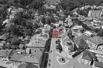 Prodej domu k investici i bydlení na náměstí v Úpici, okrese - 8