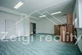 Pronájem kanceláří (420m²) a skladu (40m²) poblíž centra Brn - 8