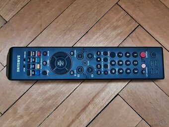 LED 32" Samsung UE32K4102 - 8