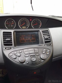 Nissan Primera - 8