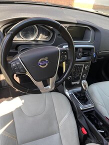 Volvo V40 D2 84KW, 2013 manuál 6q - 8