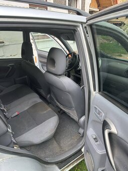 Toyota RAV4 2.0D-4D, 4x4, R.V. 2003. - 8
