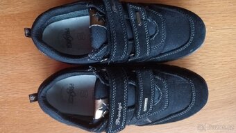 Černé tenisky Primigi s goretexem, vel. 37 - 8