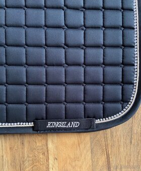 Podsedlova decka Kingsland cerna DL - 8