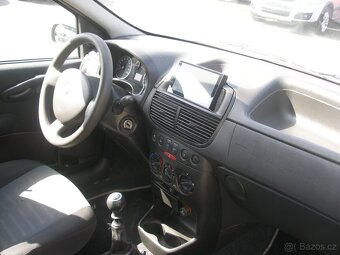 FIAT PUNTO,1.2,44KW,BENZÍN,PARKOVACÍ KAMERA,NAVIGACE - 8