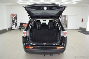 Mitsubishi Outlander 2,3 Di-D 110 kW,7-míst,4x4,kamera,TZ - 8