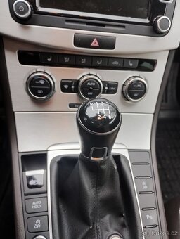 Passat 4x4 TDI combi B7 rv 2013 highline 103kw - 8