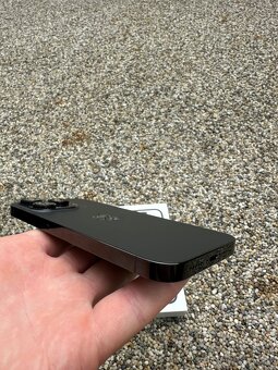 IPhone 14 Pro - baterie 100% - 8